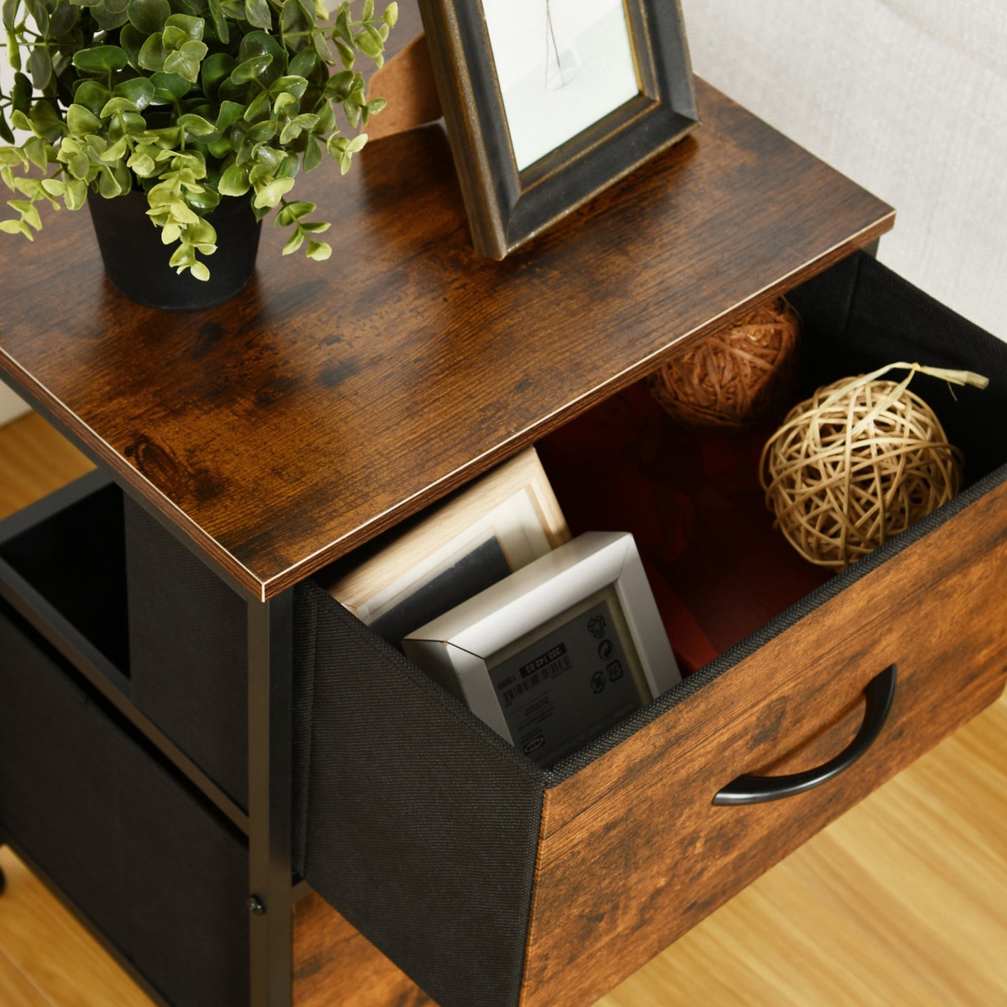 Table de chevet avec 2 tiroirs en tissu, meuble d'appoint style industriel, 40 x 30 x 51 cm, marron