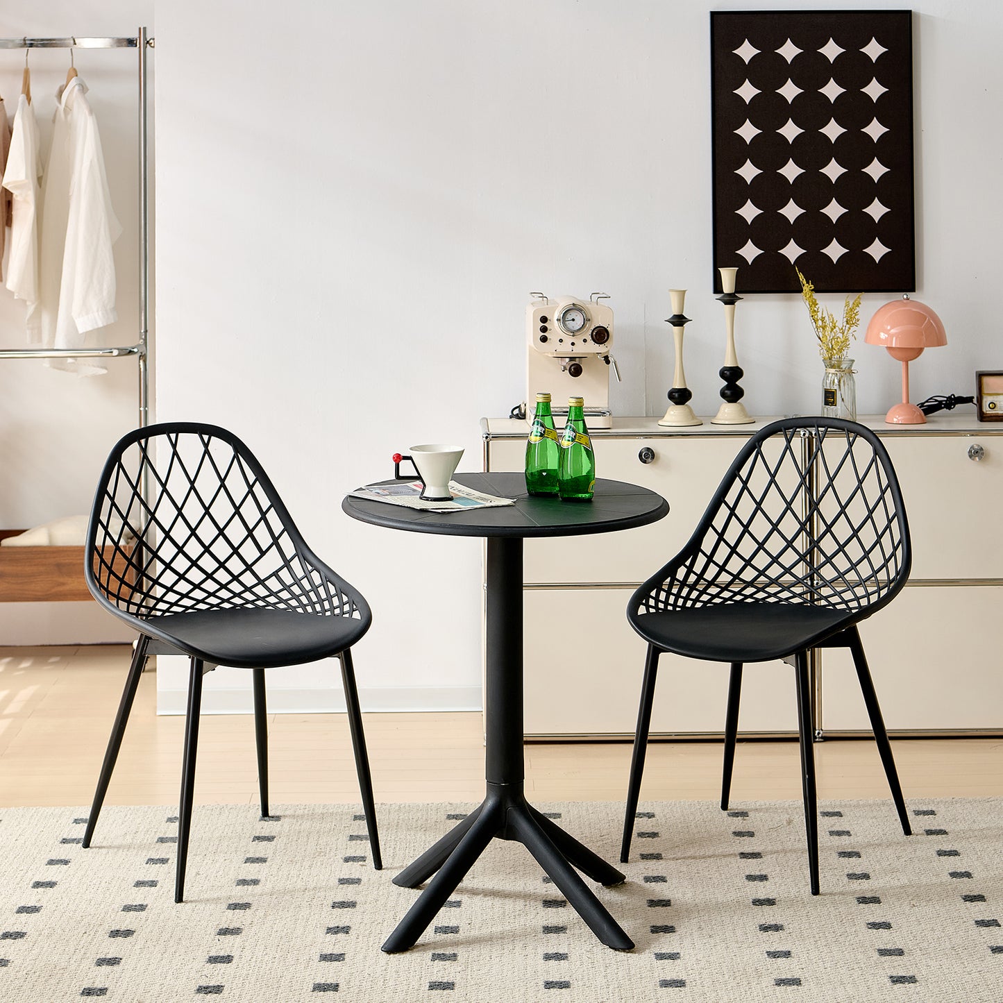 Table de Jardin Plastique, Table Ronde de Jardin en Plastique pour Extérieur, Balcon, Terrasse et Salon, Un Design Unique de Base, Stable, Durable et Facile à Nettoyer, Noir