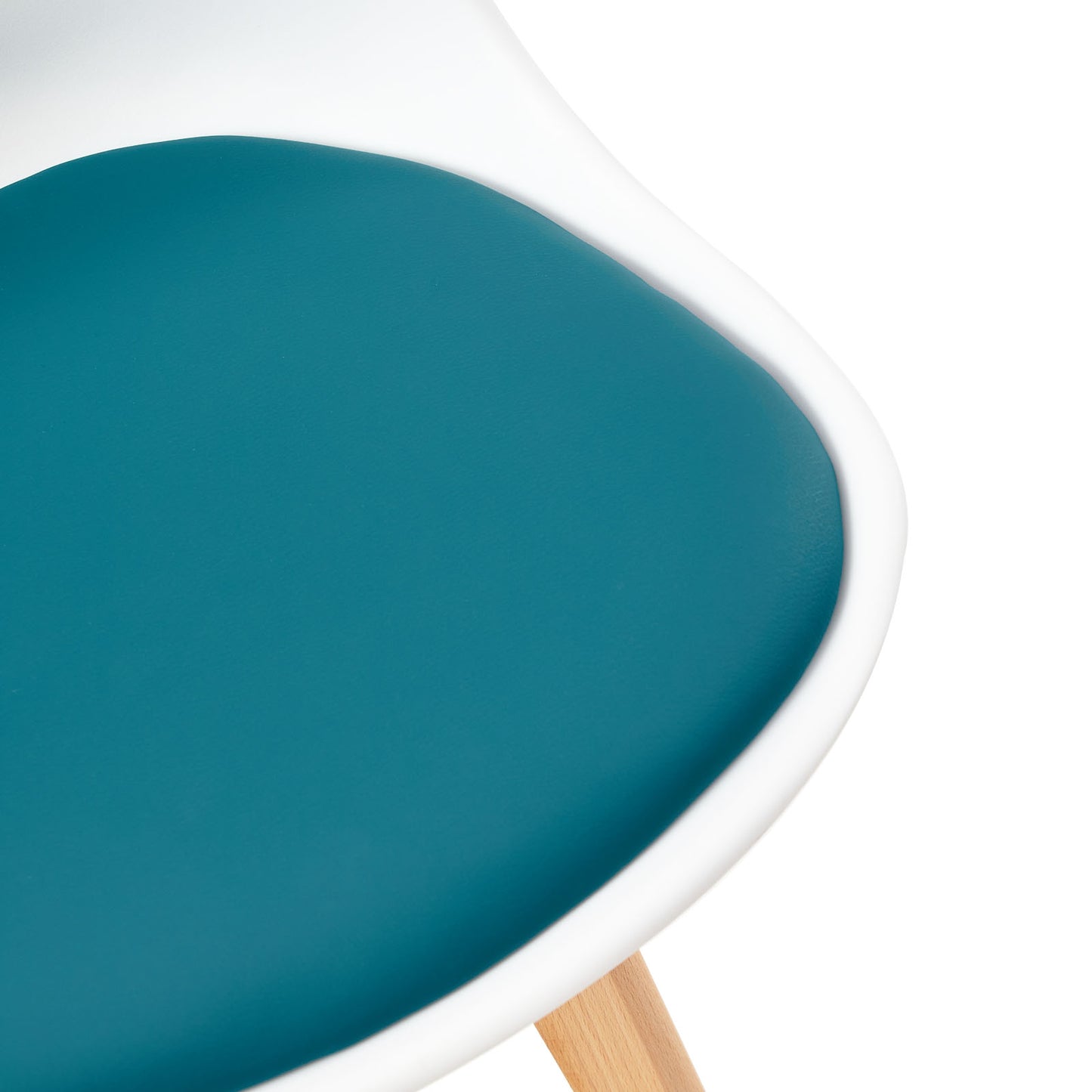 Lot de 4 chaises au design contemporain Scandinave pour salle à manger
